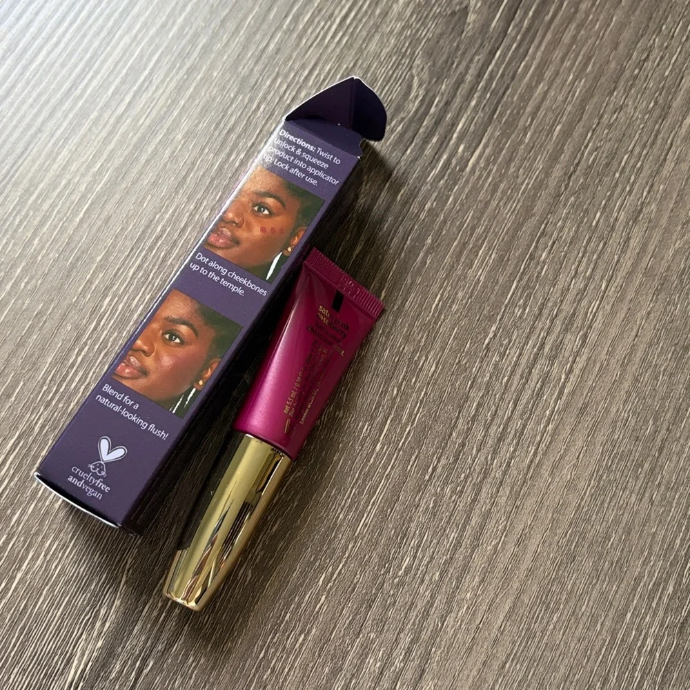 ❤️$12 NWT Tarte Blush Tape Liquid Blush in Satin Pink Raspberry